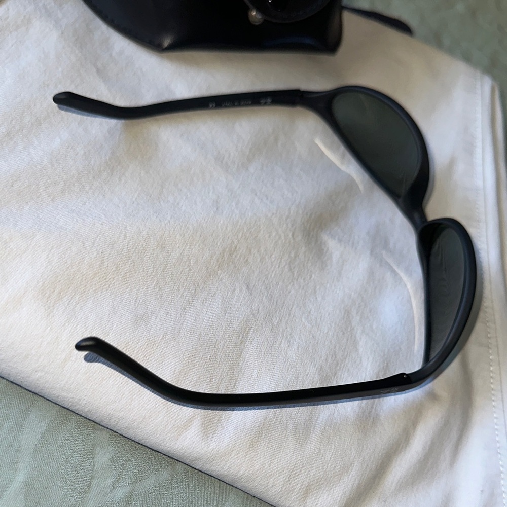 Ray-Ban - Picture 14 of 15